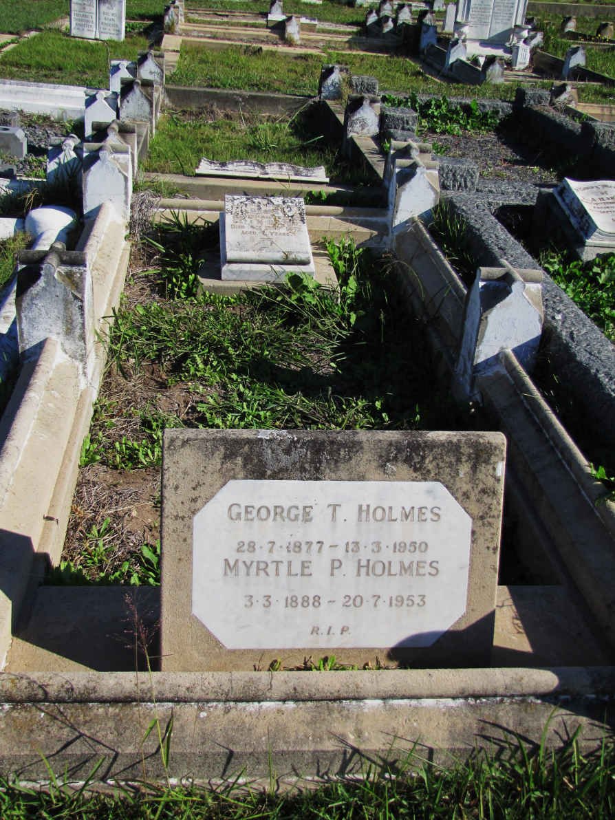 HOLMES grave