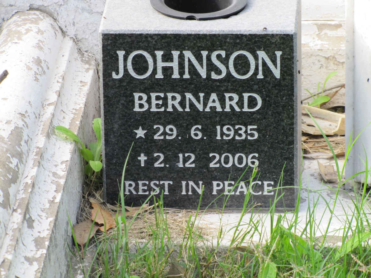 JOHNSON Bernard 1935-2006