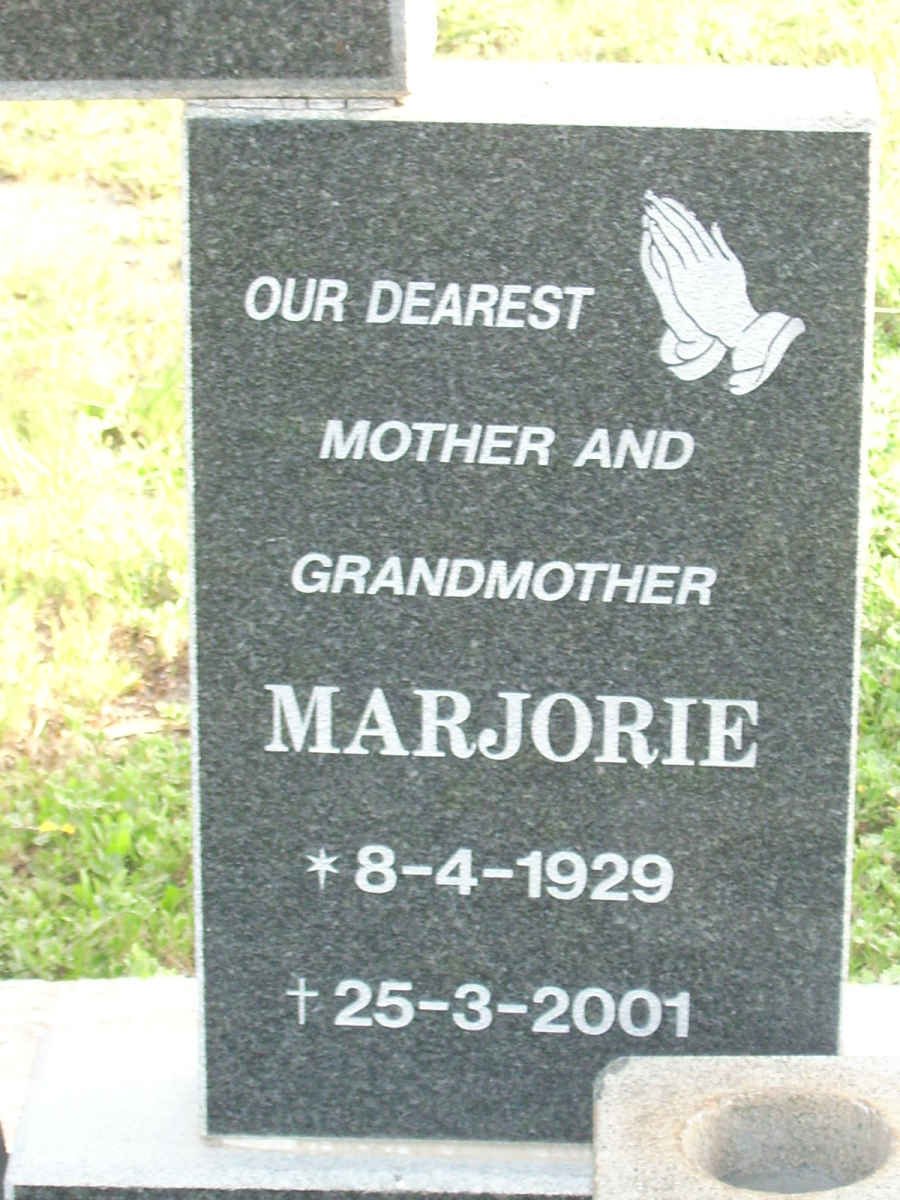 MAY Marjorie 1929-2001