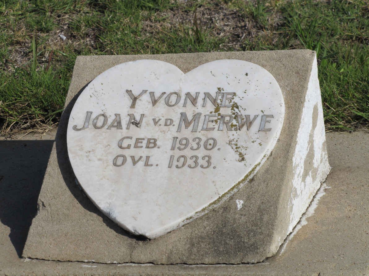 MERWE Yvonne Joan, van der 1930-1933