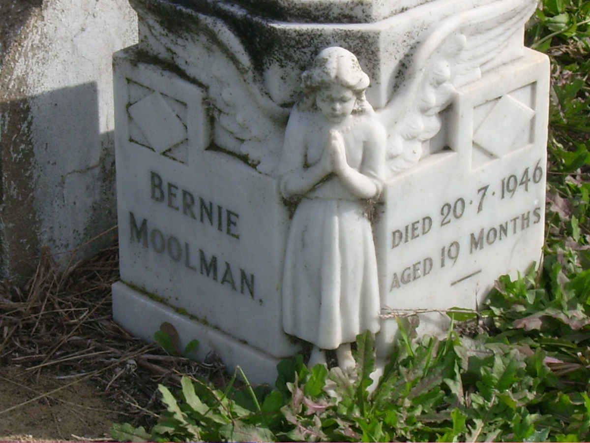 MOOLMAN Bernie -1946