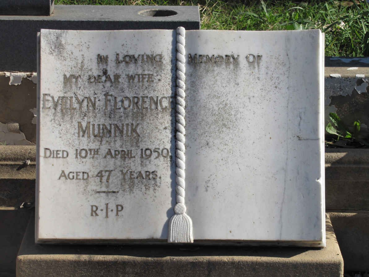 MUNNIK Evelyn Florence  -1950