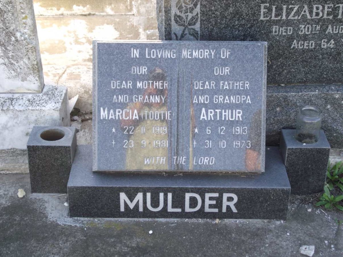 MULDER  Arthur 1913-1973 &amp; Marcia 1919-1981