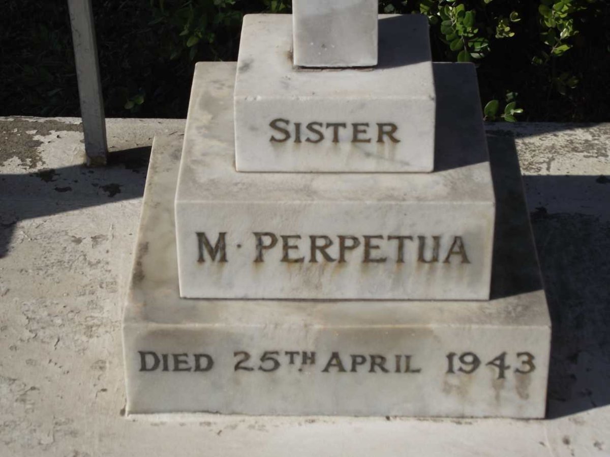 PERPETUA M. -1943