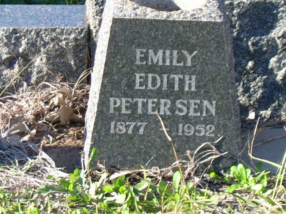 PETERSEN Emily Edith 1877-1952