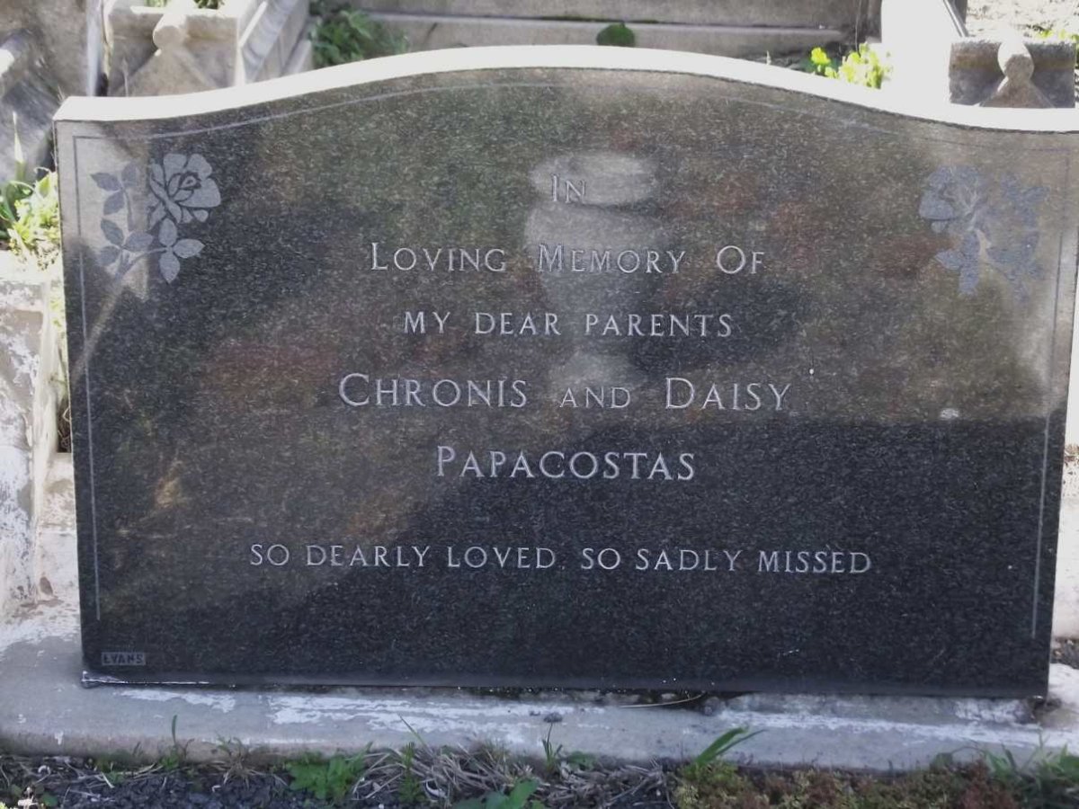 PAPACOSTAS Chronis &amp; Daisy