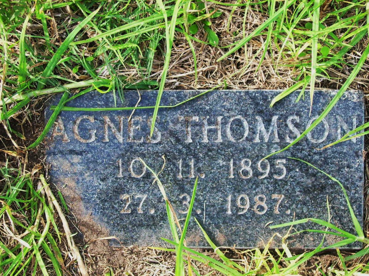 THOMSON Agnes 1895-1987