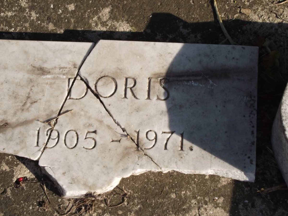 ? Doris 1905-1971