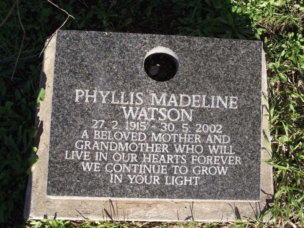 WATSON Phyllis Madeline 1915-2002