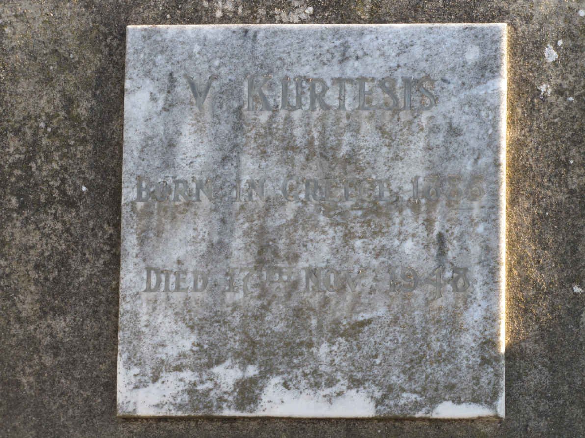 KURTESIS V. 1885-1948