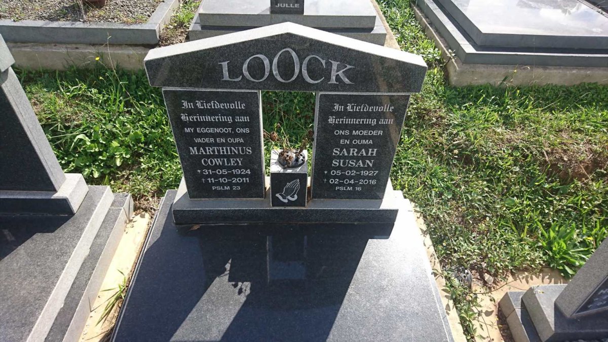 LOOCK Marthinus Cowley 1924-2011 &amp; Sarah Susan 1927-2016