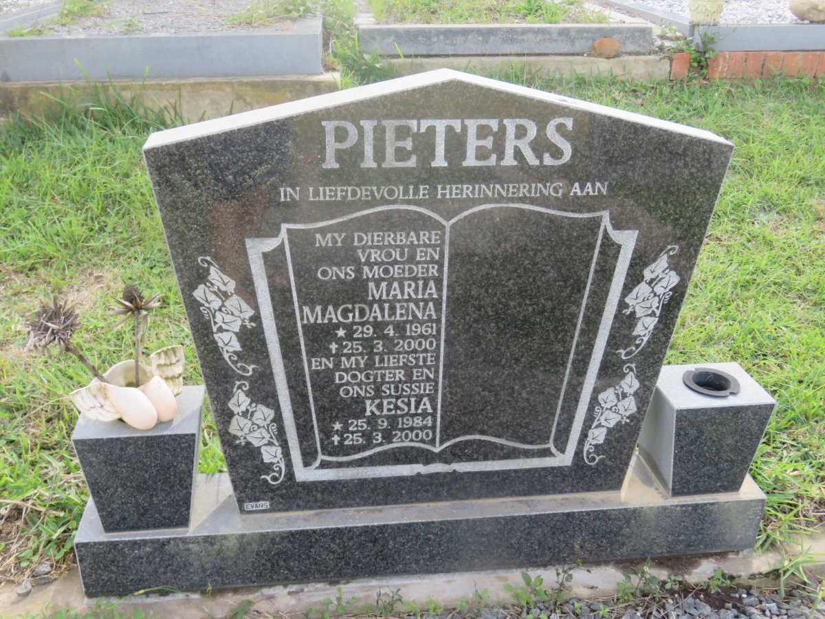 PIETERS Maria Magdalena 1961-2000 :: PIETERS Kesia 1984-2000