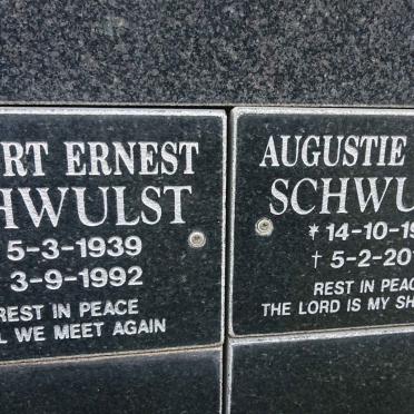 SCHWULST Albert Ernest 1939-1992 :: SCHWULST Augustie Elena 1941-2016