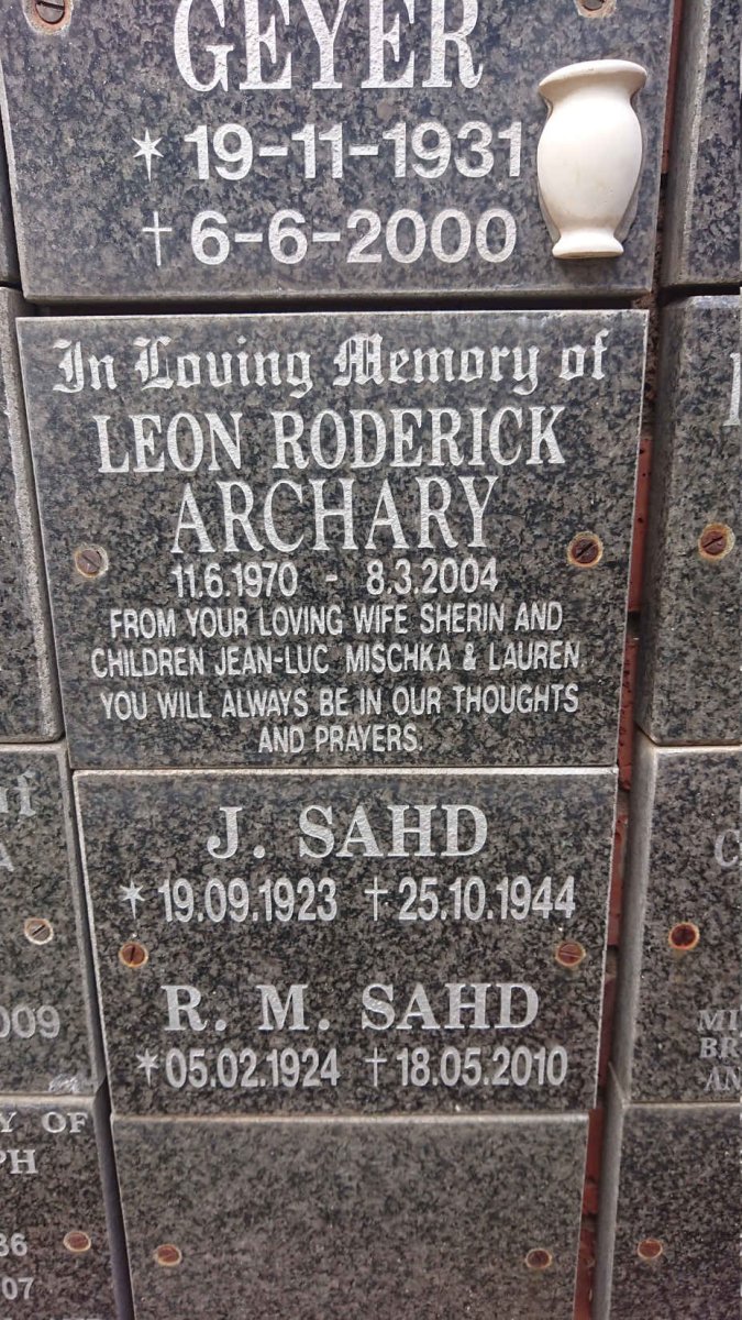 ARCHARY Leon Roderick 1970-2004 :: SAHD J. 1923-1944 :: SAHD R.M. 1924-2010