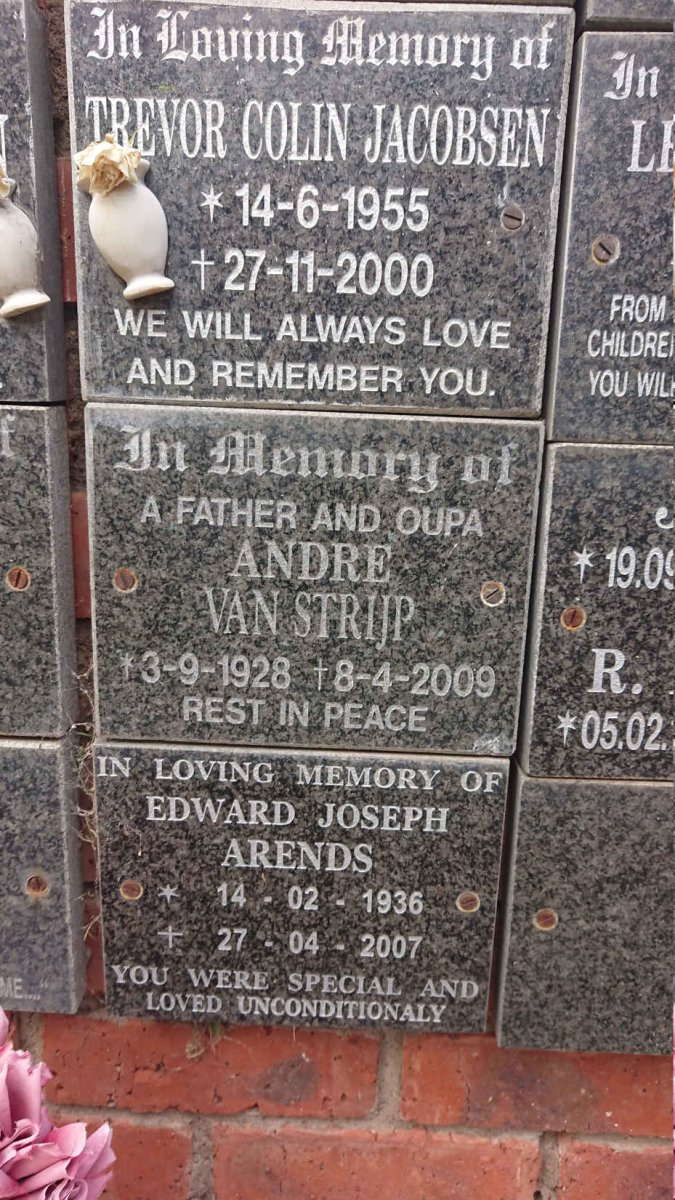 JACOBSEN Trevor Colin 1955-2000 :: STRIJP Andre, van 1928-2009 :: ARENDS Edward Joseph 1936-2007