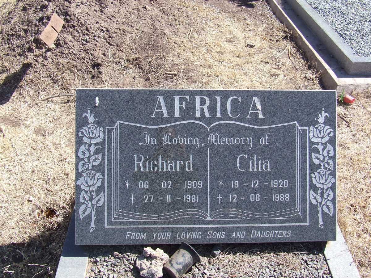 AFRICA Richard 1909-1981 &amp; Cilia 1920-1988