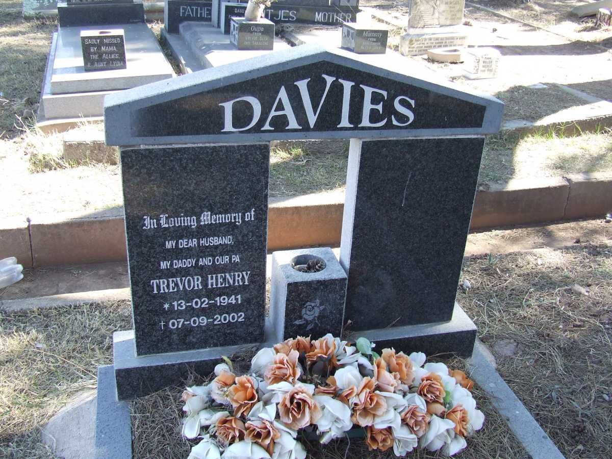 DAVIES Trevor Henry 1941-2002