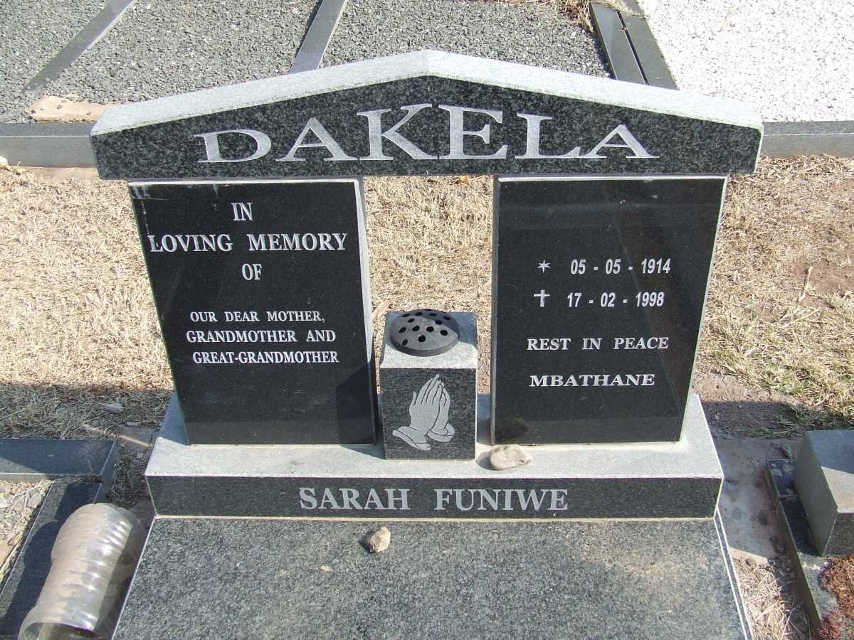 DAKELA Sarah Funiwe 1914-1998