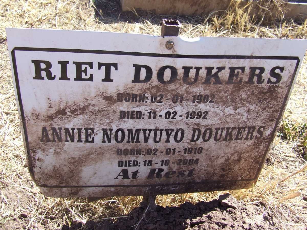 DOUKERS Riet 1902-1992 &amp; Annie Nomvuyo 1910-2004