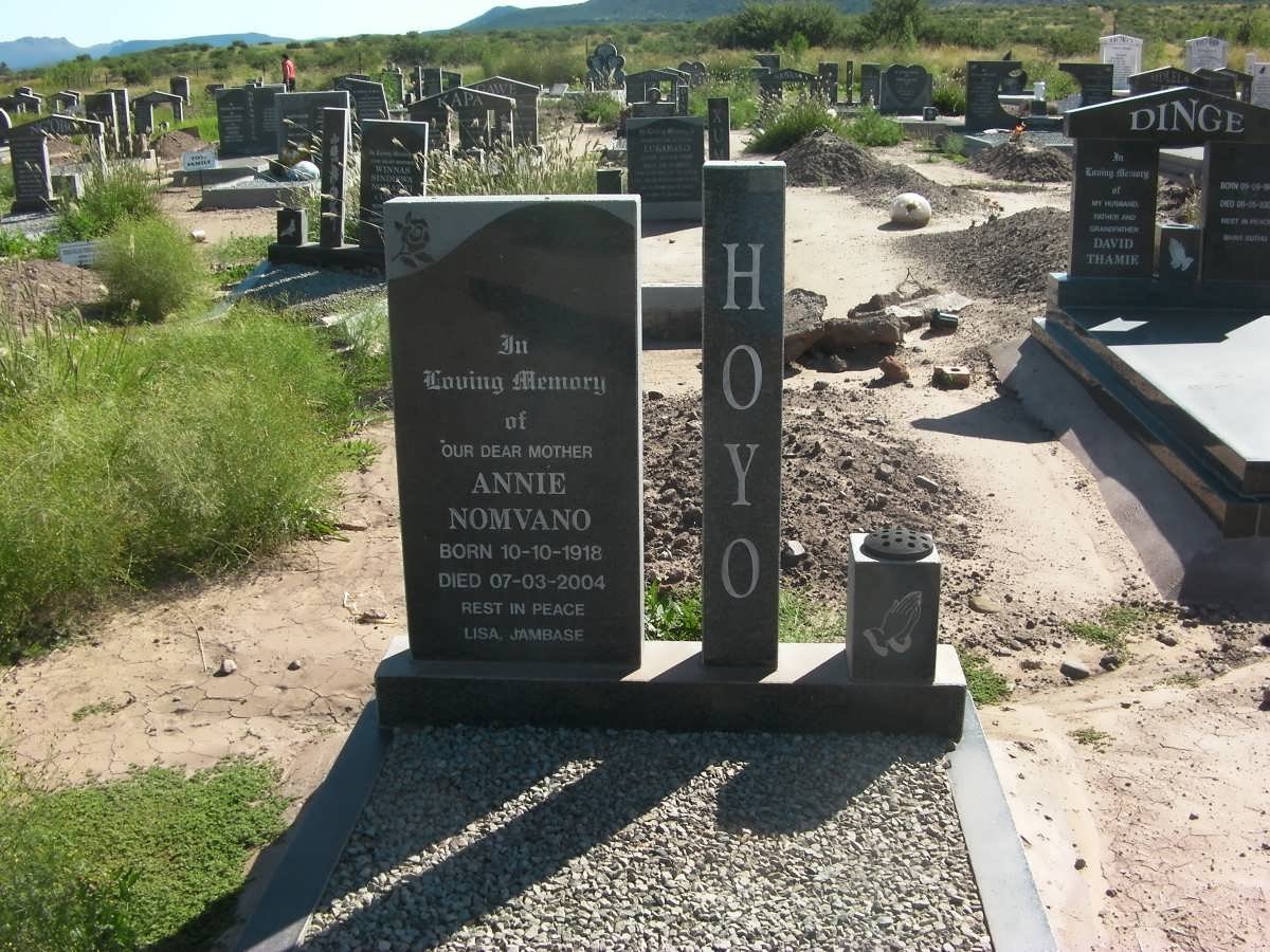 HOYO Annie Nomvano 1918-2004