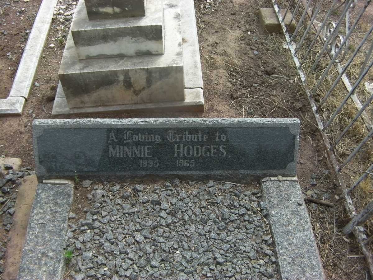 HODGES Minnie 1895-1965