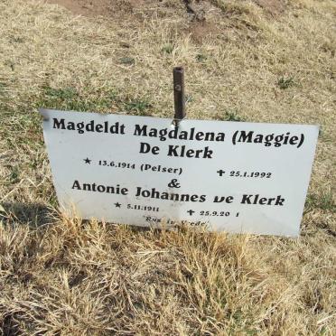 KLERK Antonie Johannes, de 1911-2001 &amp; Magdeldt Magdalena PELSER 1914-1992