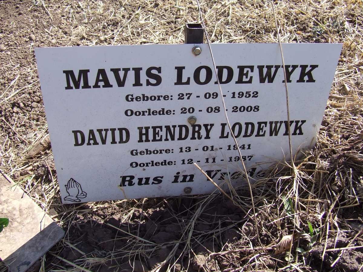 LODEWYK David Hendry 1941-1987 &amp; Mavis 1952-2008