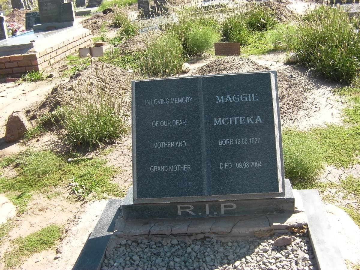 MCITEKA Maggie 1927-2004