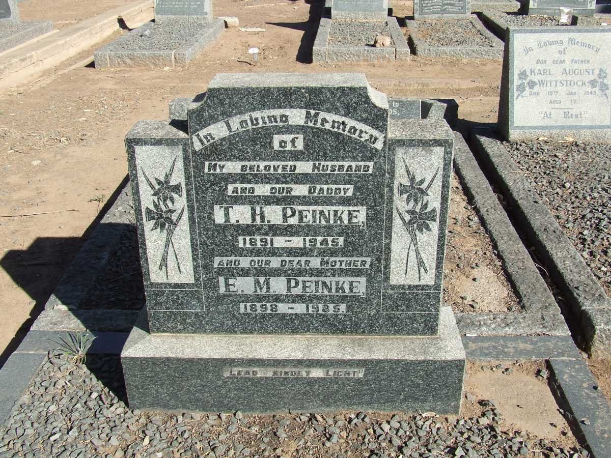 PEINKE T.H. 1891-1945 &amp; E.M. 1898-1985