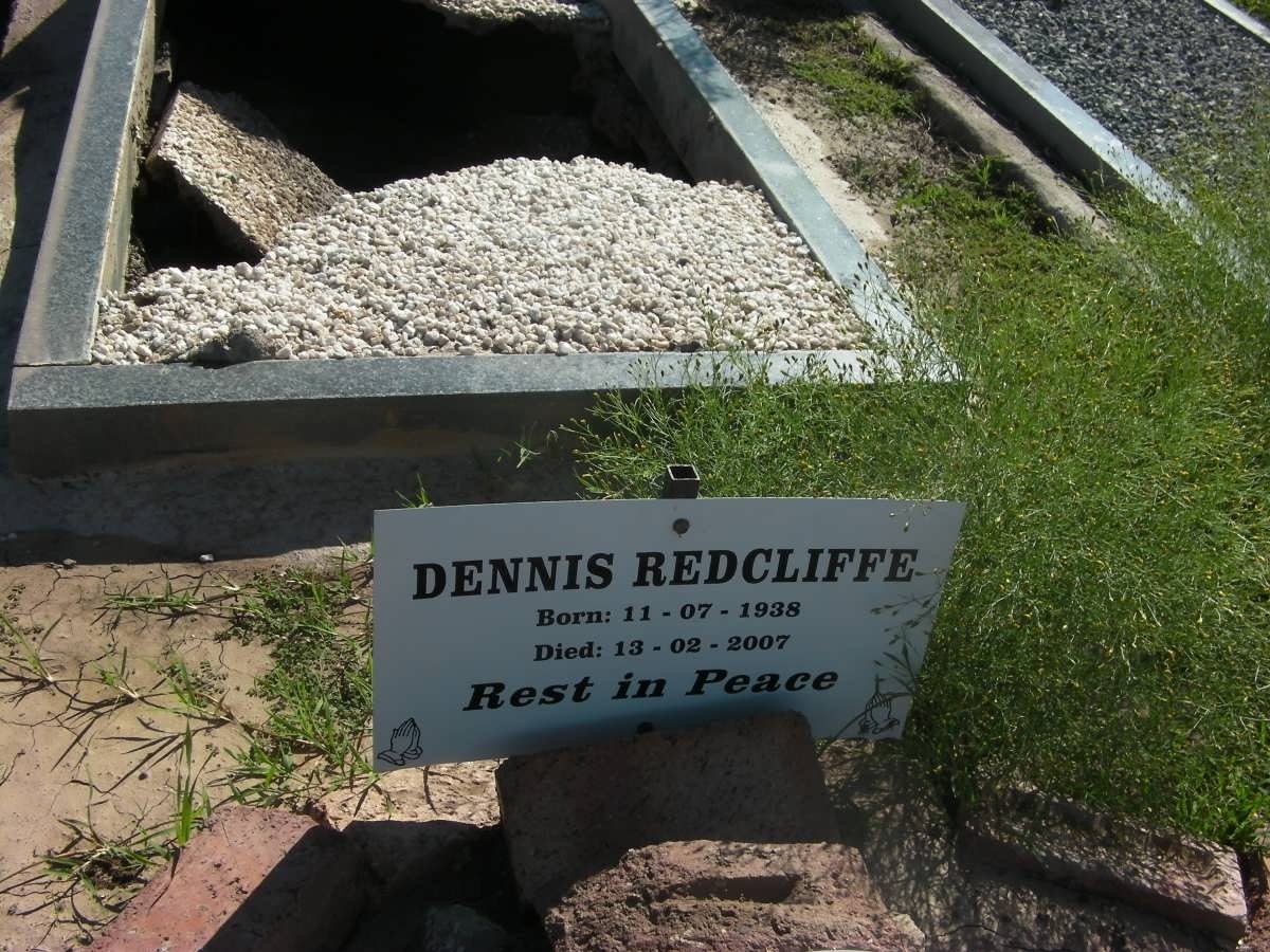 REDCLIFFE Dennis 1938-2007