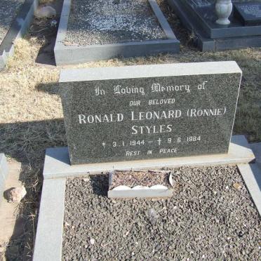 STYLES Ronald Leonard 1944-1984