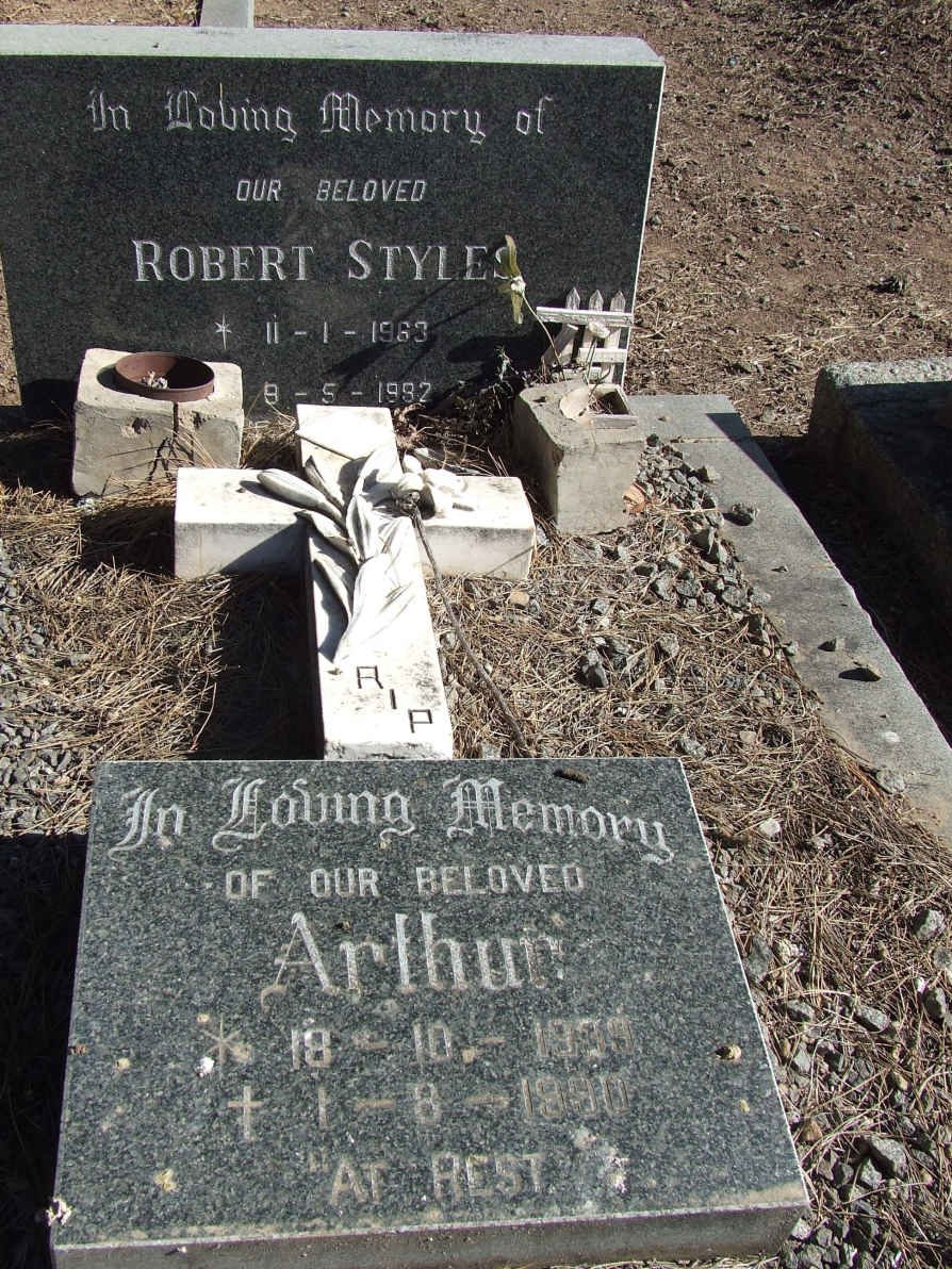 STYLES Robert 1963-1982 :: STYLES Arthur 1939-1990