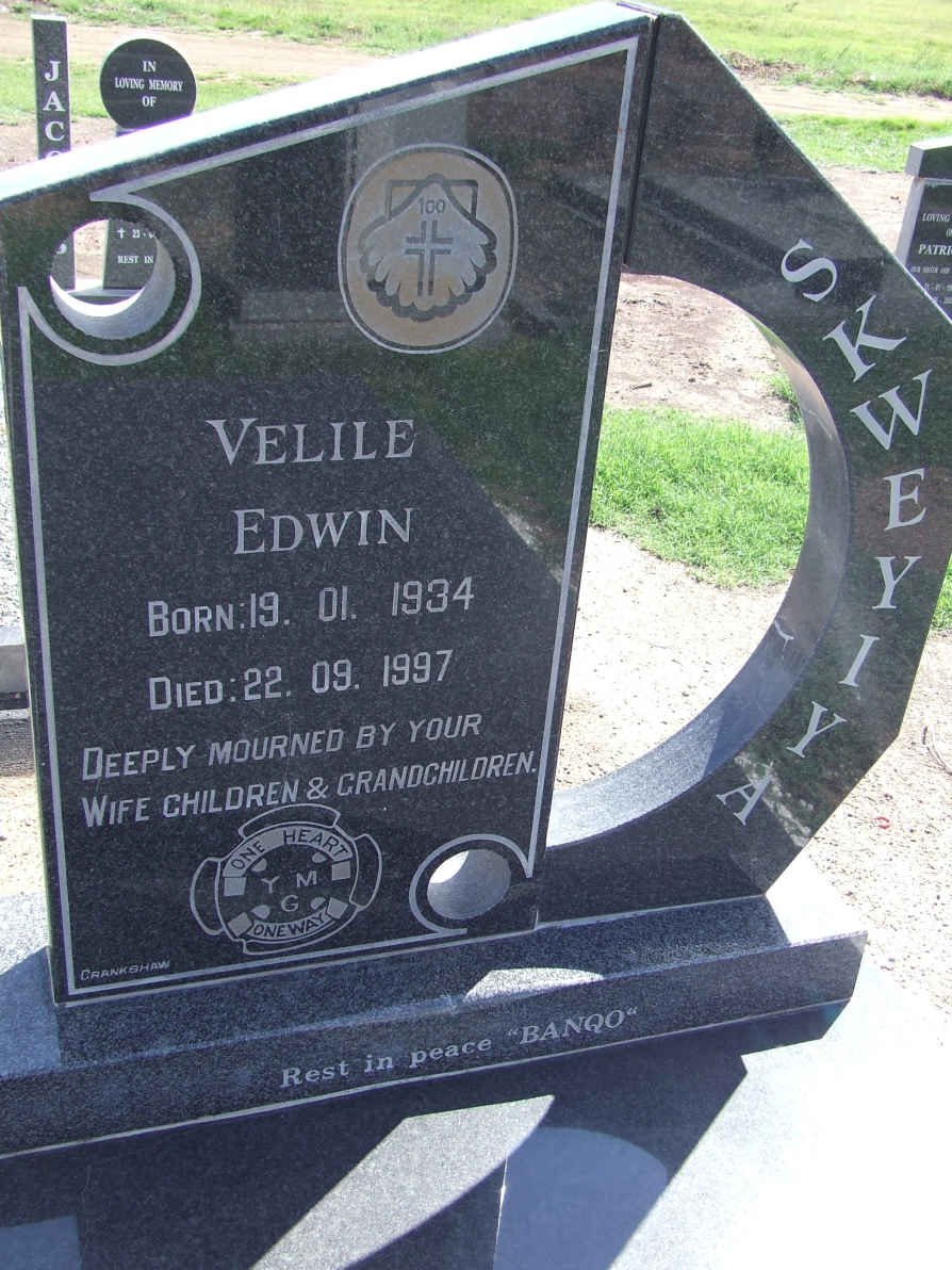 SKWEYIYA Velile Edwin 1934-1997