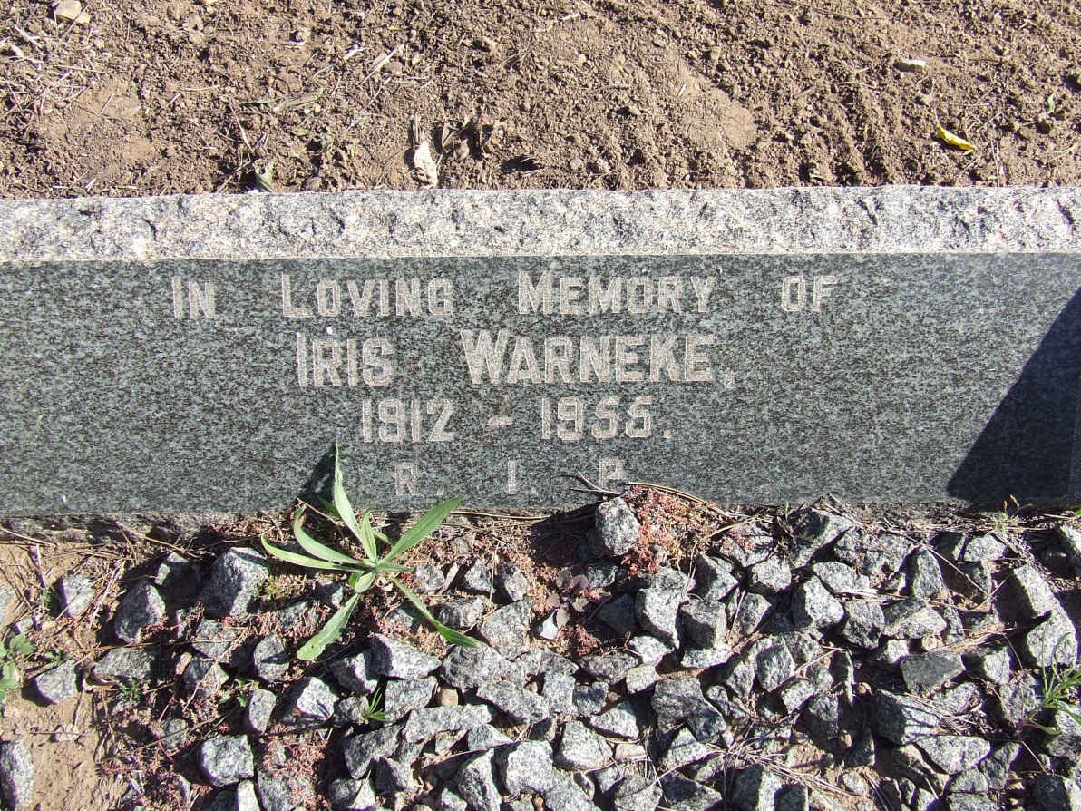 WARNEKE Iris 1912-1955