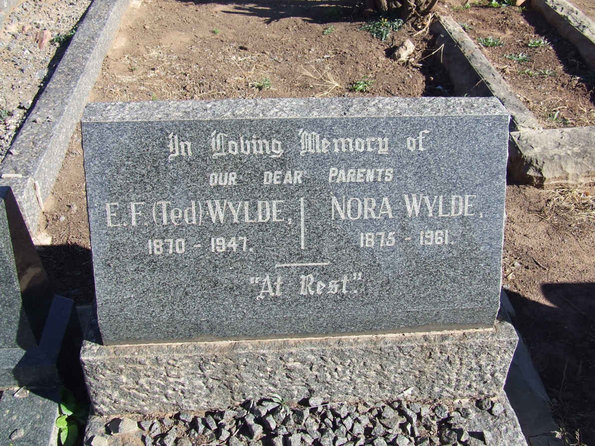 WYLDE E.F. 1870-1947 &amp; Nora 1875-1961
