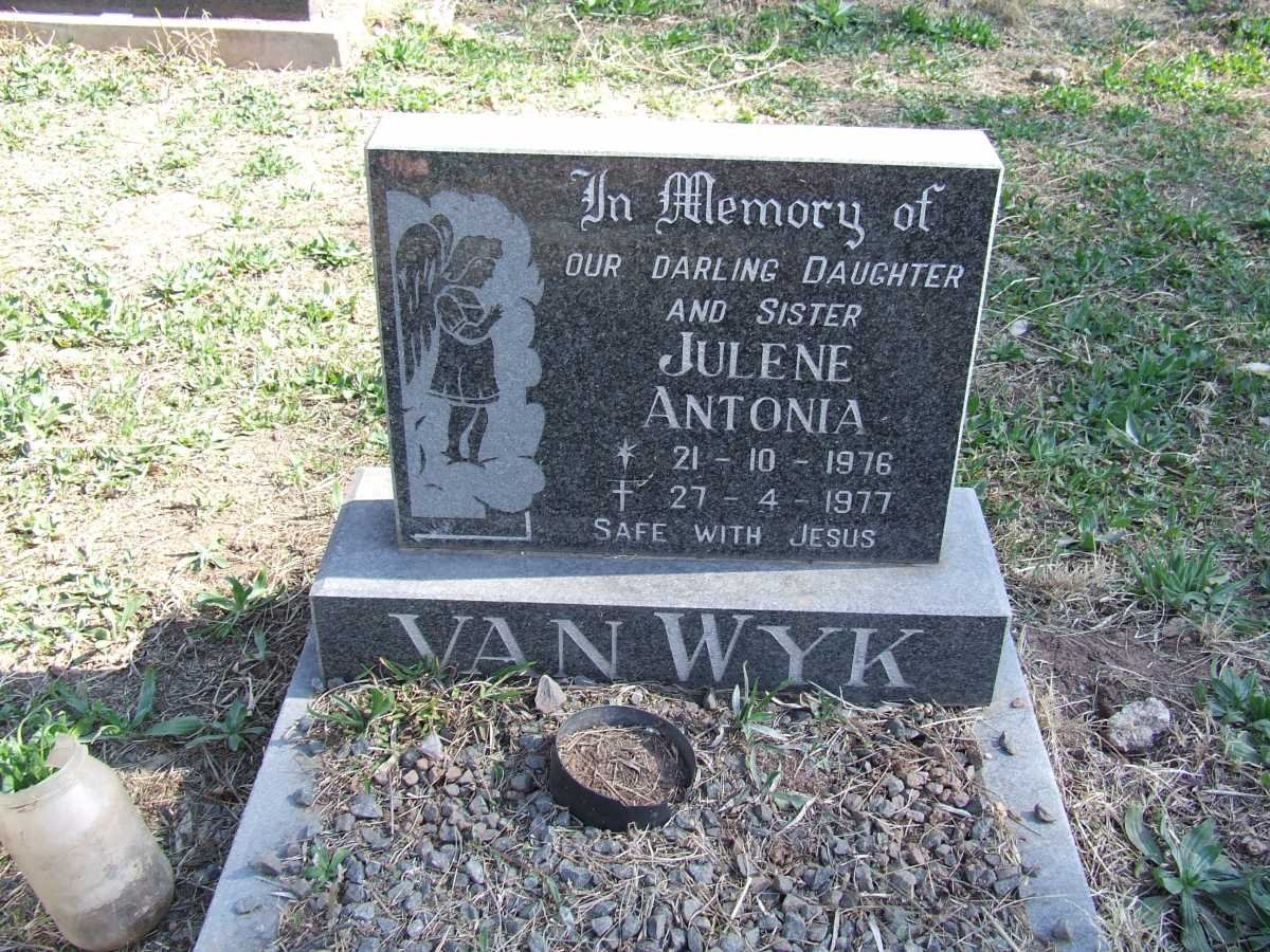 WYK Julene Antonia, van 1976-1977