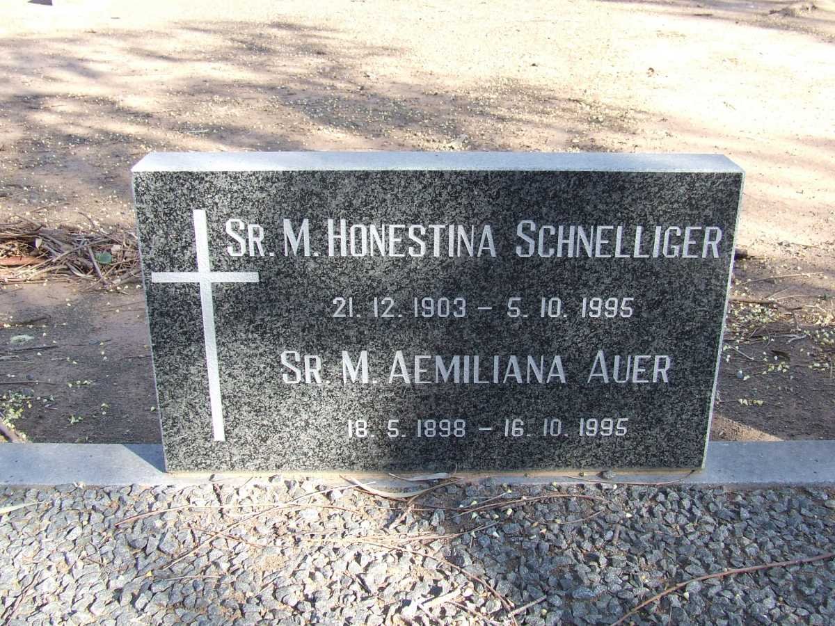 SCHNELLIGER Honestina 1903-1995 :: AUER Aemiliana 1898-1995