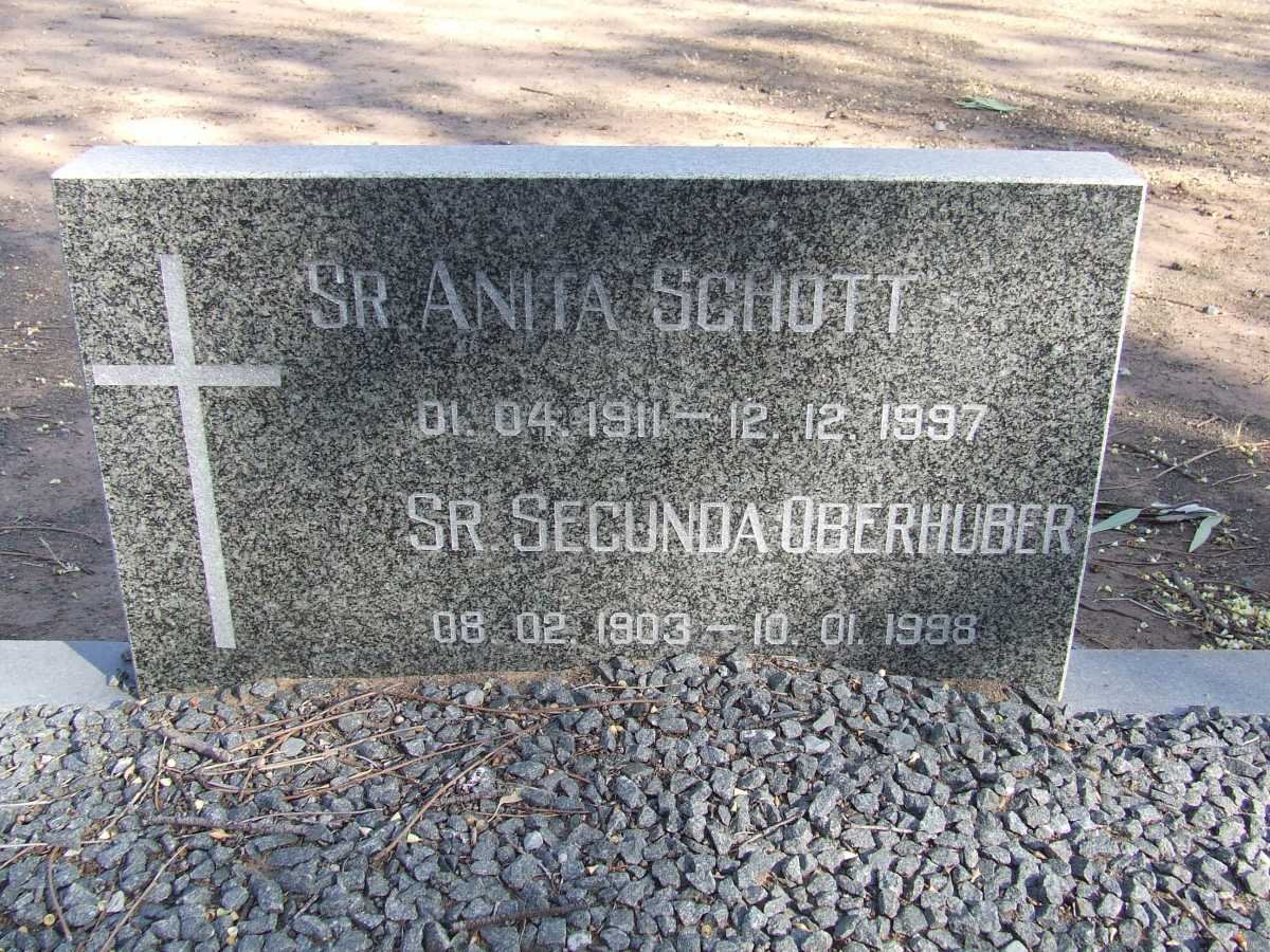 SCHOTT Anita 1911-1997 :: OBERHUBER Secunda 1903-1998