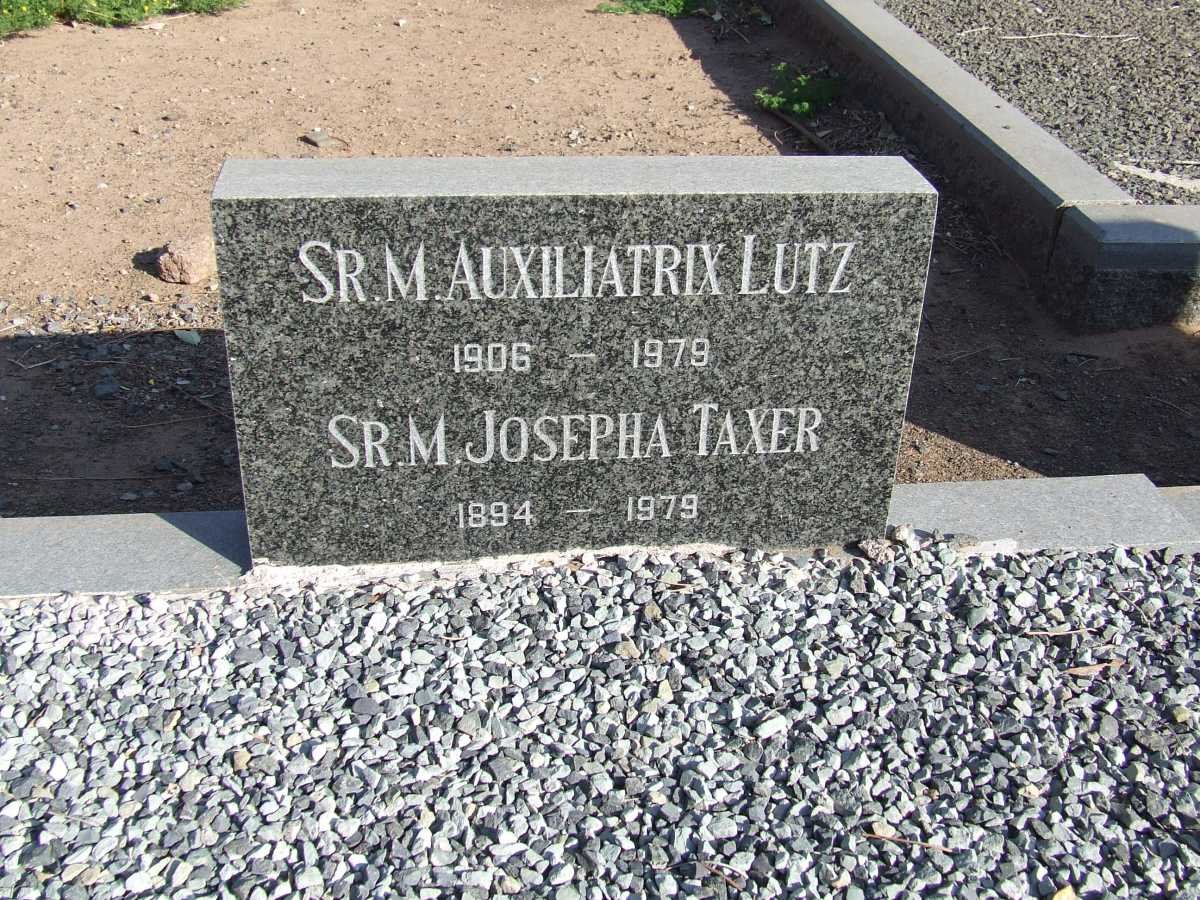 LUTZ Auxiliatrix 1906-1979 &amp; TAXER Josepha  1894-1979