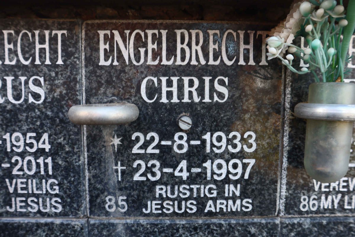 ENGELBRECHT Chris 1933-1997