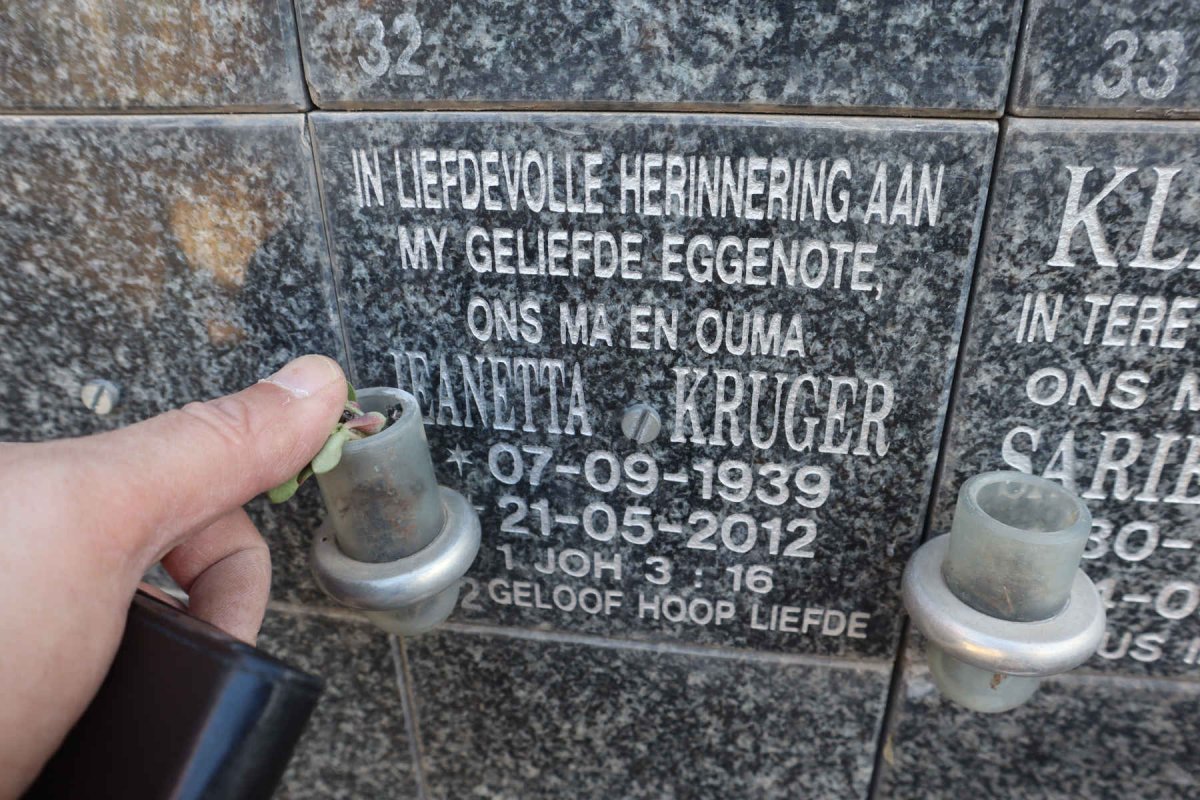 KRUGER Jeanetta 1939-2012