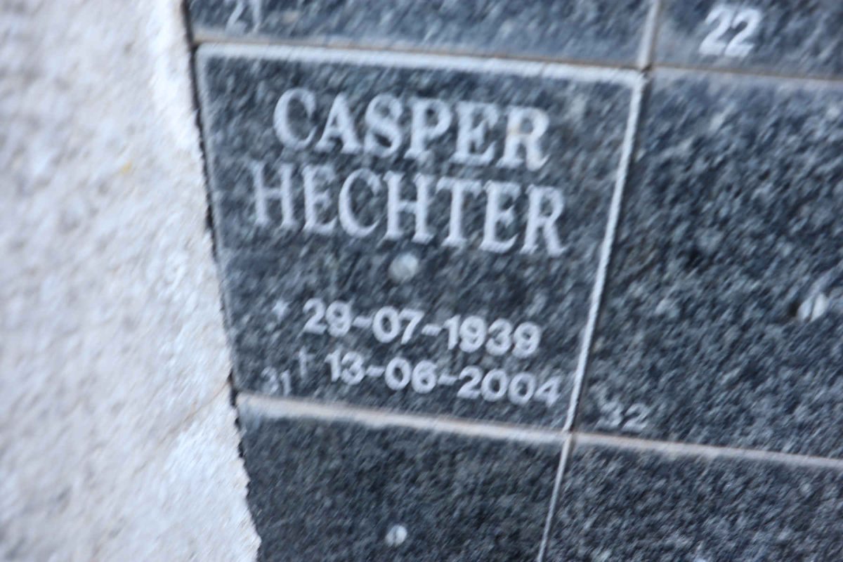 CASPER Hechter 1939-2004