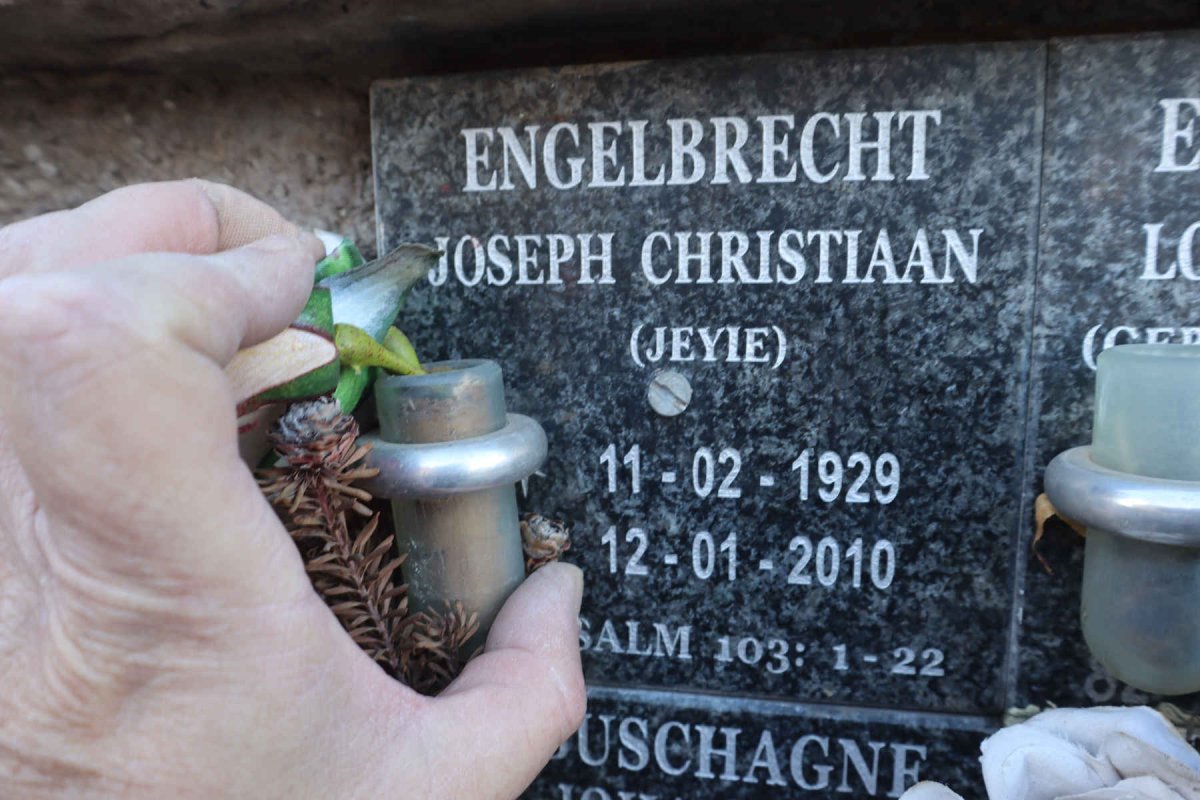 ENGELBRECHT Joseph Christiaan 1929-2010