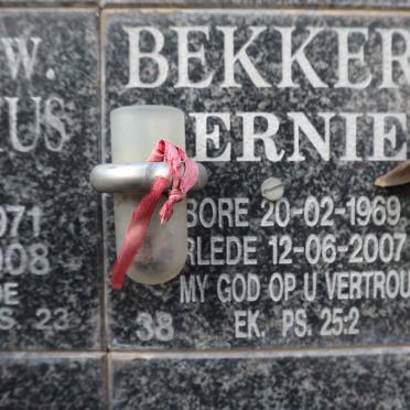 BEKKER Ernie 1969-2007