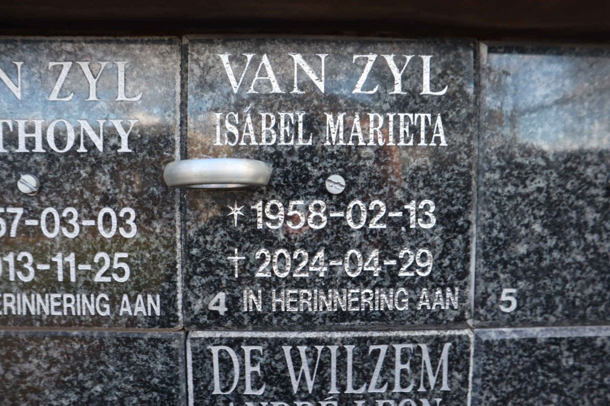 ZYL Isabel Marieta, van 1958-2024
