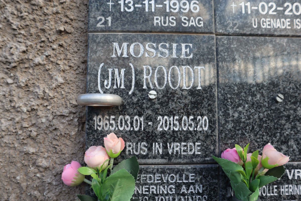 ROODT J.M. 1965-2015