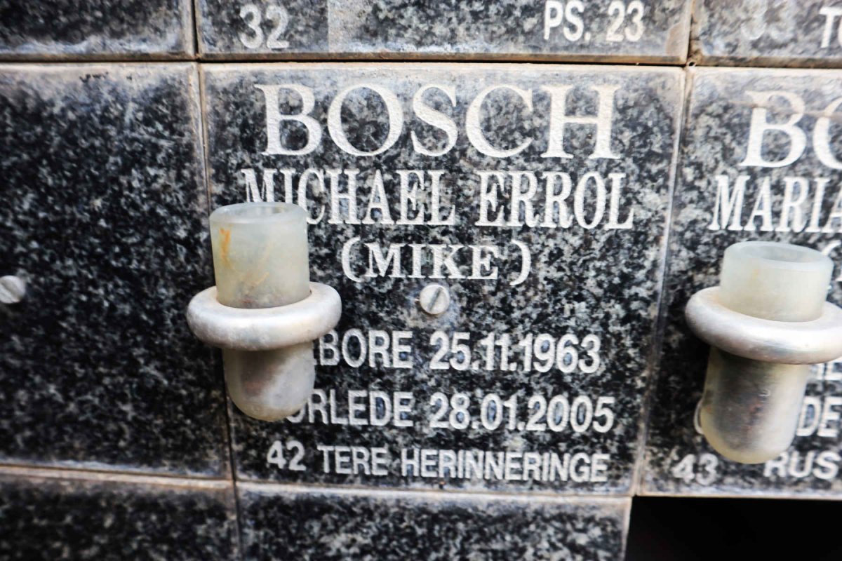 BOSCH Michael Errol 1963-2005