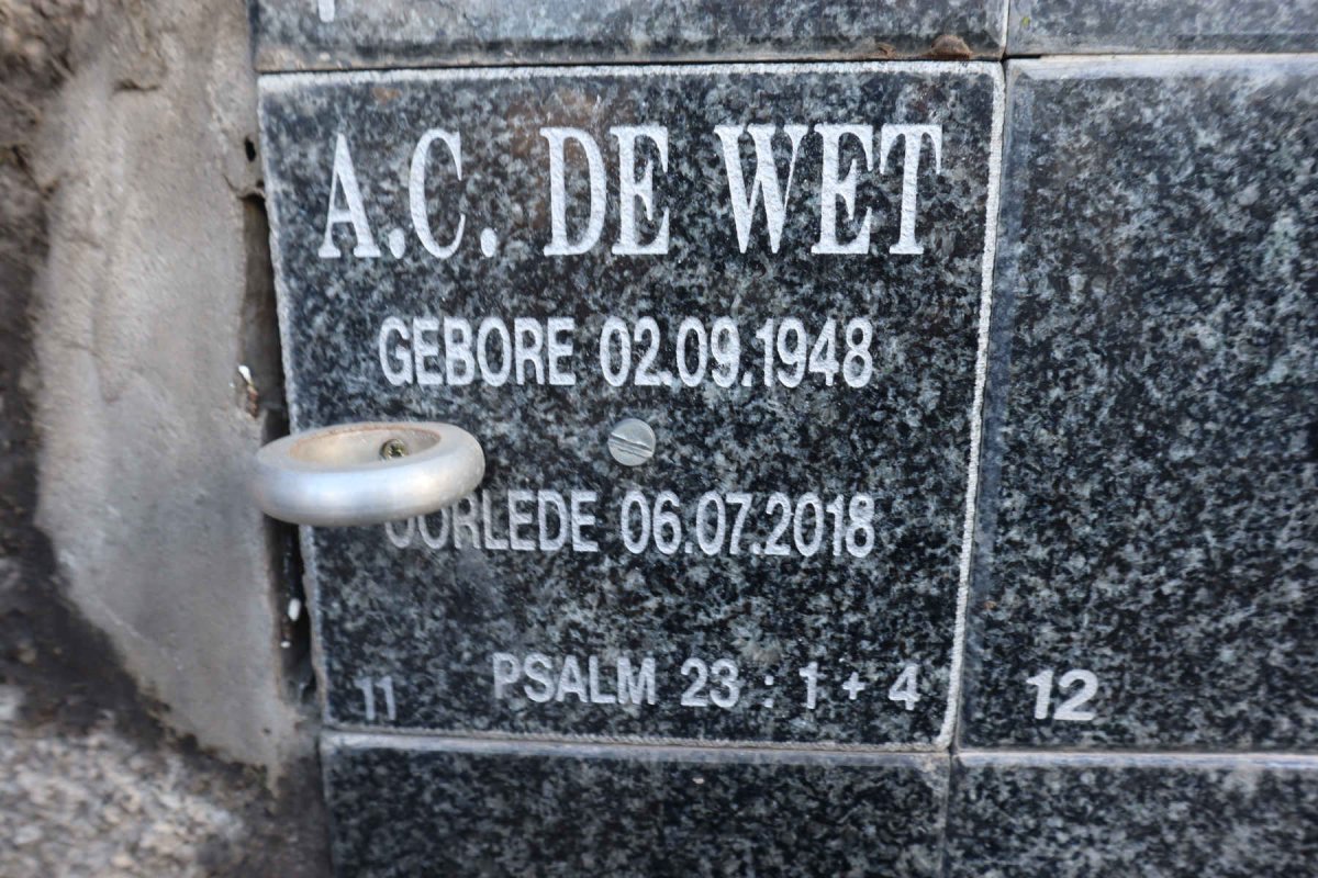 WET A.C., de 1948-2018