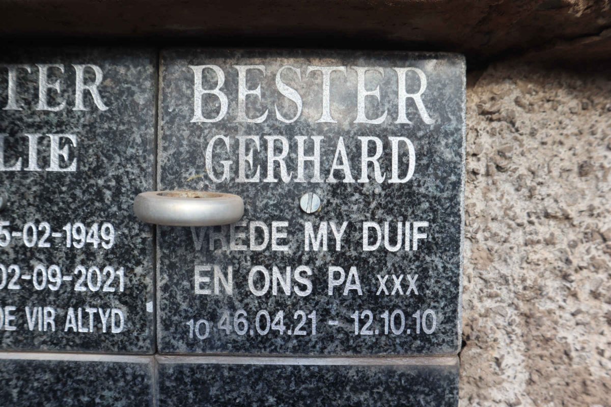 BESTER Gerhard 1946-2012