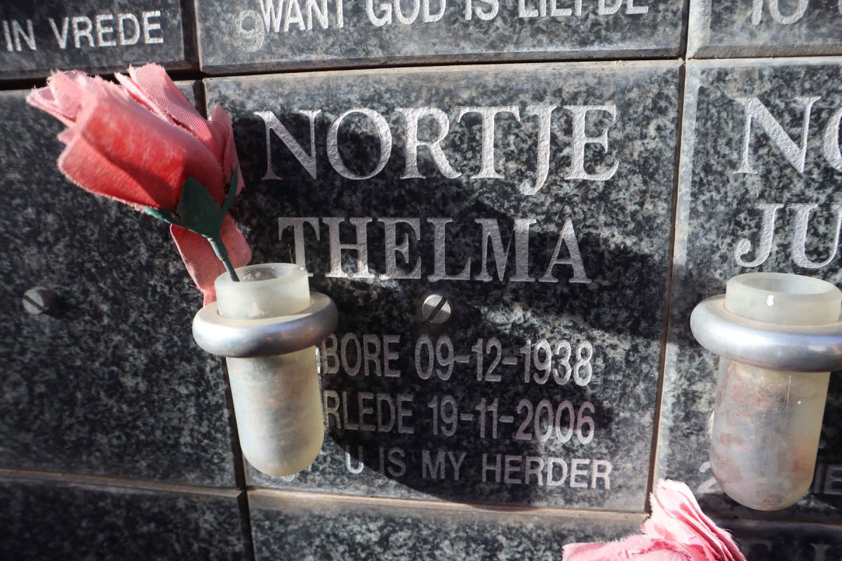 NORTJE Thelma 1938-2006
